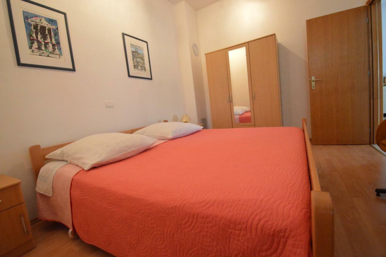 Apartment "Monte" Pula Bagian luar foto